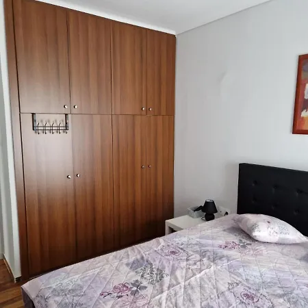 Vilena * لوتراكي